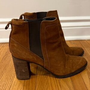 Franco Sarto brown suede leather ankle boots with stacked block heel. 9-9.5